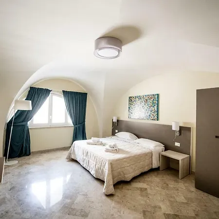 Historico Loft & Palazzo Adragna Xix מלון דירות 3*