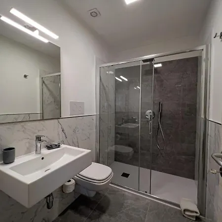 Ξενοδοχείο με διαμερίσματα Historico Loft & Palazzo Adragna Xix 4*