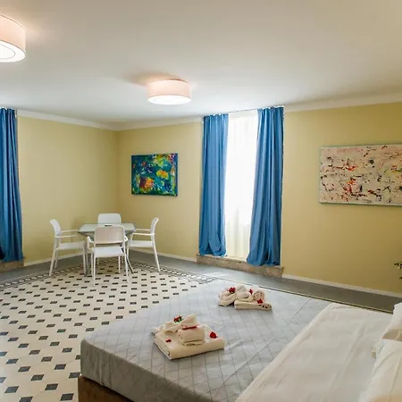 Historico Loft & Palazzo Adragna Xix Ξενοδοχείο με διαμερίσματα Τραπάνι