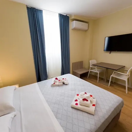 Aparthotel Historico Loft & Palazzo Adragna Xix 4*