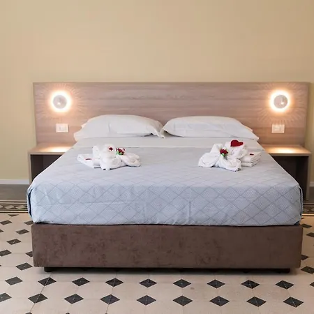 Historico Loft & Palazzo Adragna Xix Hotel 3*