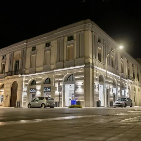 Ξενοδοχείο με διαμερίσματα Historico Loft & Palazzo Adragna Xix Τραπάνι