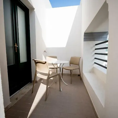 Ξενοδοχείο με διαμερίσματα Historico Loft & Palazzo Adragna Xix 4*